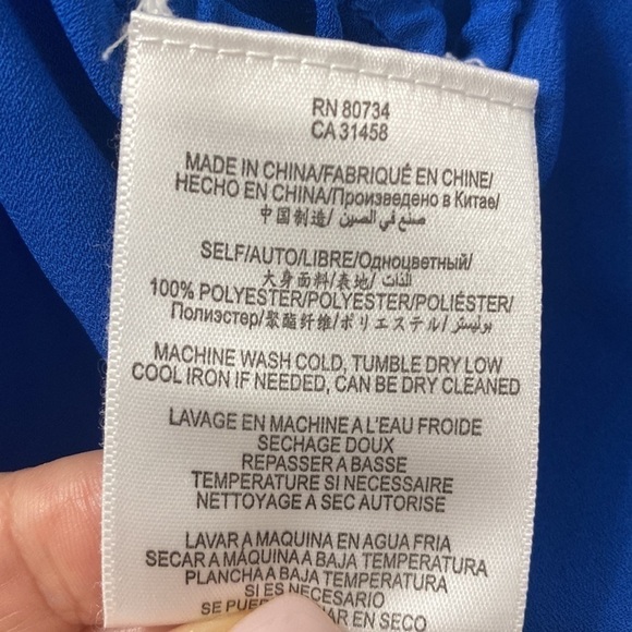 BCBGmaxazria sapphire blue halter romper/. Size Medium. - Picture 4 of 5